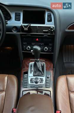 Седан Audi A6 2010 в 