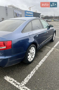 Седан Audi A6 2004 в 