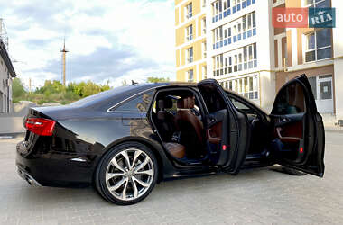 Седан Audi A6 2013 в 