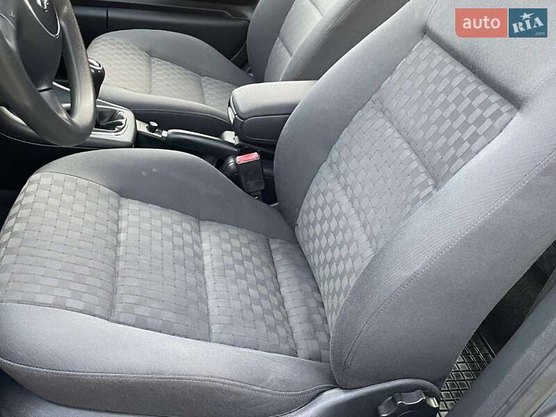 Седан Audi A6 2003 в Каменском фото 30 Седан Audi A6 2003 в Каменском