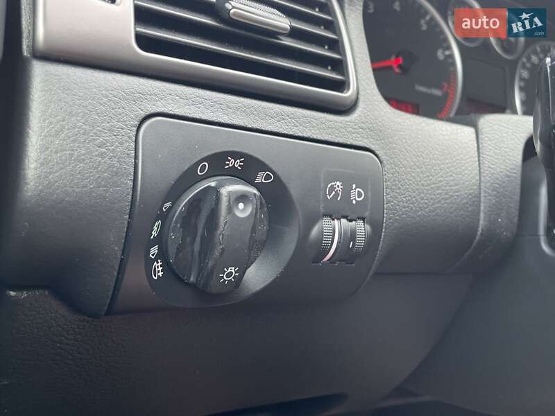 Седан Audi A6 2003 в Каменском фото 38 Седан Audi A6 2003 в Каменском