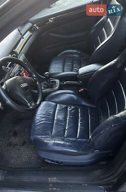 Универсал Audi A6 1998 в 