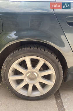 Седан Audi A6 2003 в 