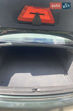 Седан Audi A6 2003 в 
