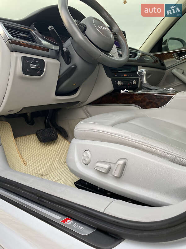Седан Audi A6 2014 в Киеве