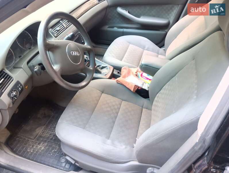 Седан Audi A6 2001 в Черновцах
