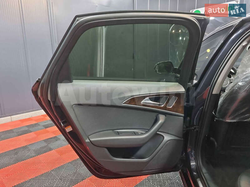 Седан Audi A6 2013 в Коростене