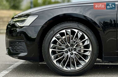 Седан Audi A6 2022 в 