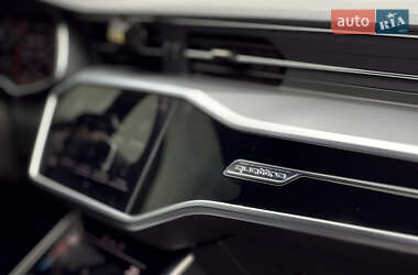 Седан Audi A6 2022 в 