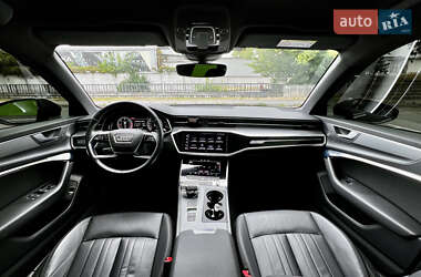 Седан Audi A6 2022 в 