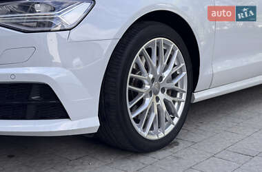 Седан Audi A6 2015 в 