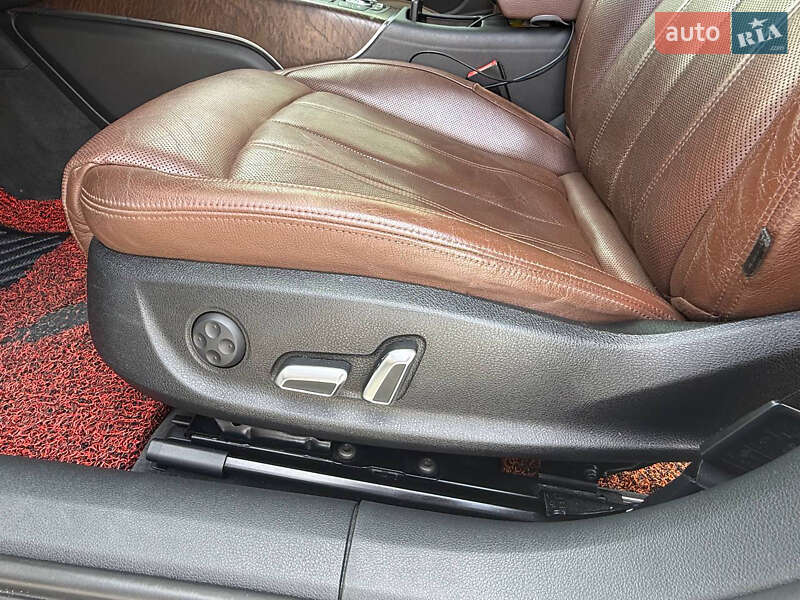 Седан Audi A6 2015 в Киеве