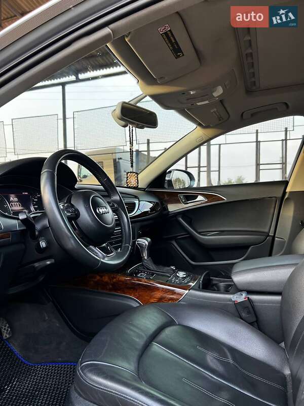 Седан Audi A6 2013 в Луцке