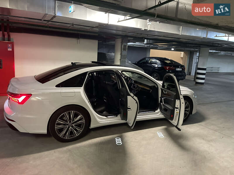 Седан Audi A6 2019 в Киеве