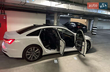 Седан Audi A6 2019 в 