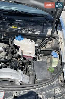 Седан Audi A6 2002 в 