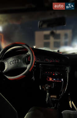 Седан Audi A6 1995 в 