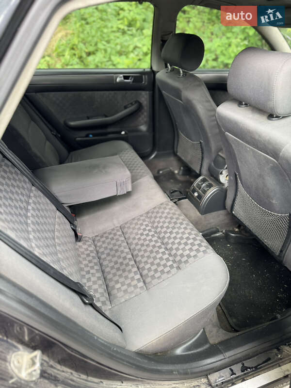Седан Audi A6 2002 в Конотопе