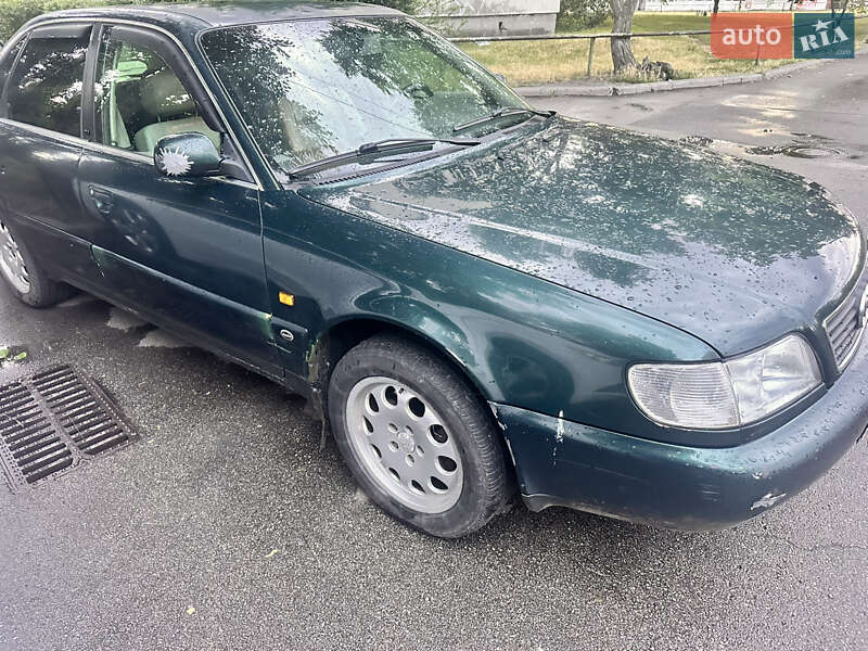 Седан Audi A6 1995 в Глухові