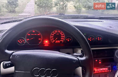 Седан Audi A6 1995 в 