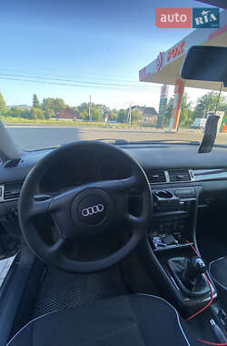 Седан Audi A6 1999 в 