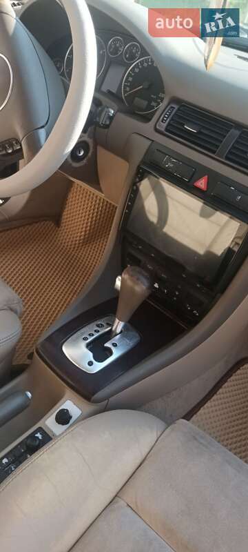 Универсал Audi A6 2003 в Болехове