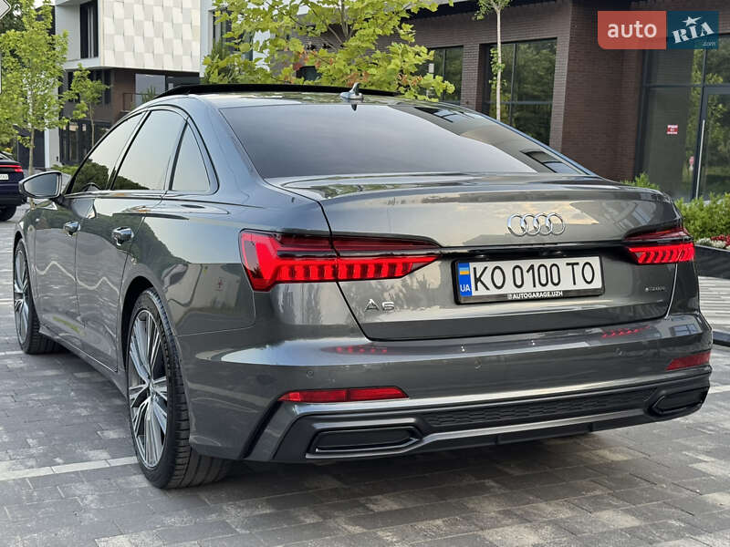 Седан Audi A6 2018 в Мукачево