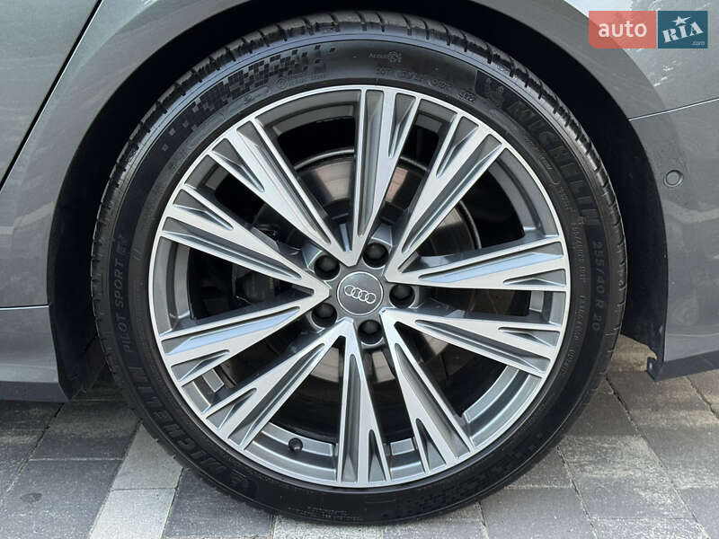 Седан Audi A6 2018 в Мукачево