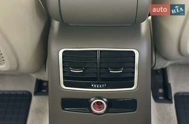 Седан Audi A6 2010 в 