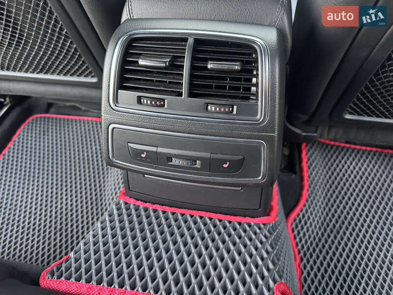 Седан Audi A6 2013 в Луцке