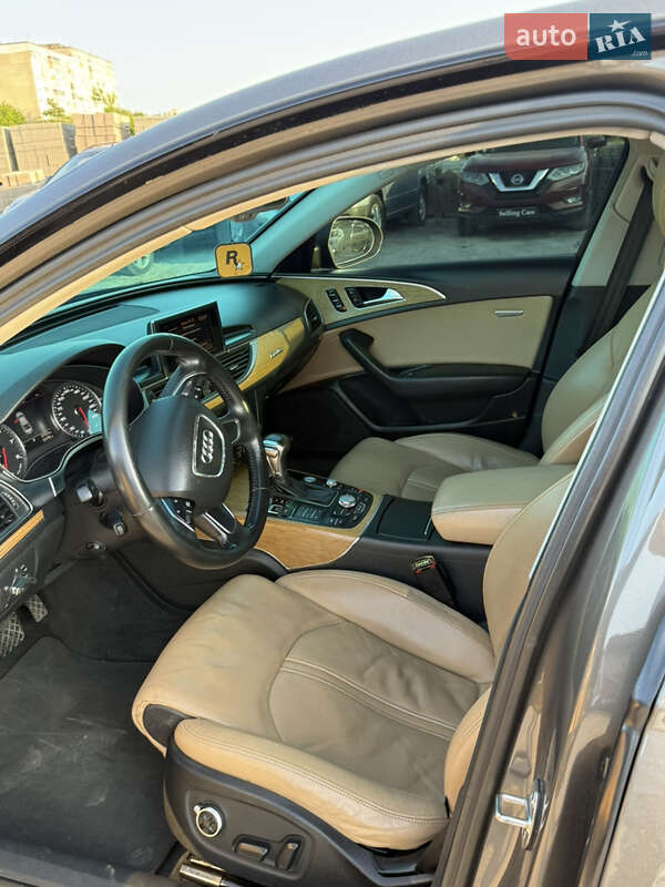 Седан Audi A6 2011 в Ровно