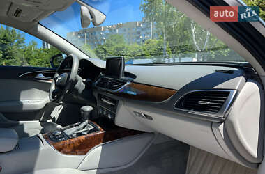 Седан Audi A6 2013 в 