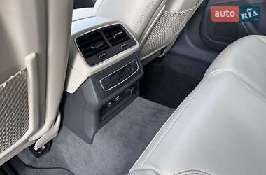 Седан Audi A6 2019 в 