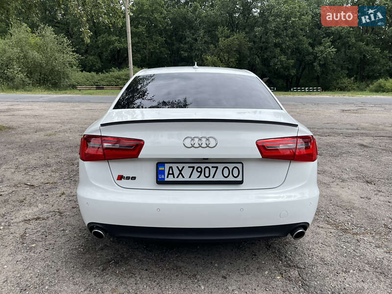 Седан Audi A6 2014 в Краснограде