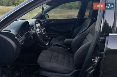 Универсал Audi A6 2001 в 
