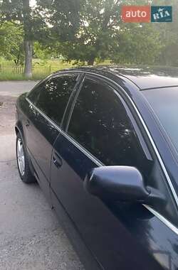 Седан Audi A6 2001 в 