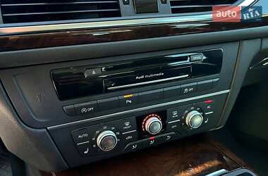 Седан Audi A6 2012 в 