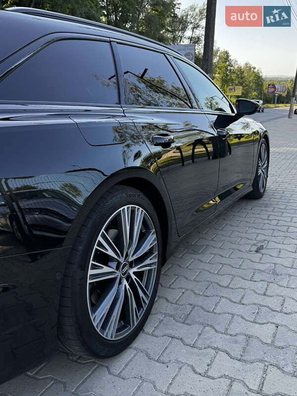 Универсал Audi A6 2021 в Черновцах