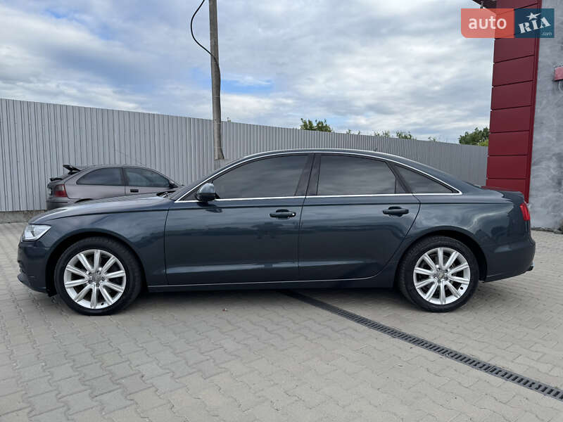 Седан Audi A6 2014 в Лубнах