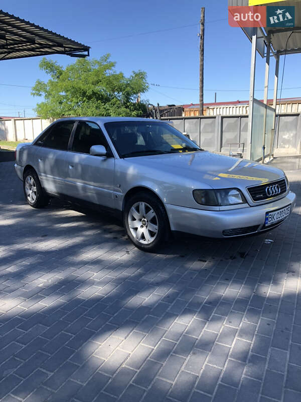 Седан Audi A6 1996 в Луцке