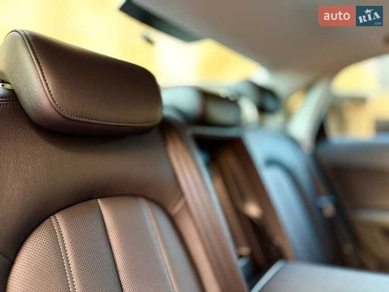 Седан Audi A6 2015 в Одессе