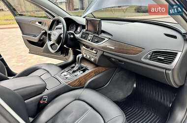 Седан Audi A6 2016 в 