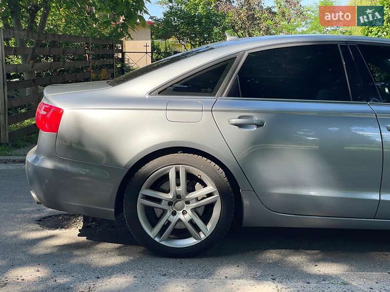 Седан Audi A6 2014 в Киеве
