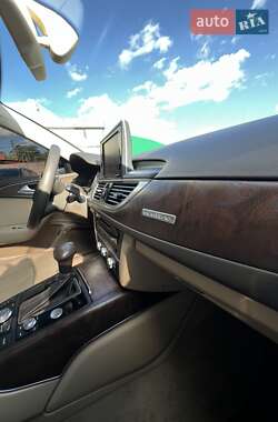 Седан Audi A6 2014 в 