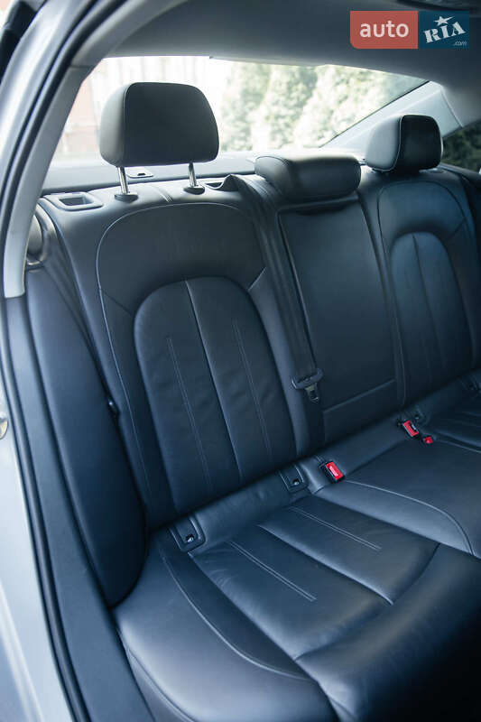 Седан Audi A6 2015 в Івано-Франківську