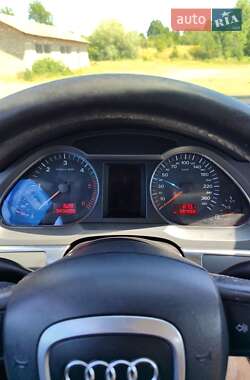 Седан Audi A6 2004 в 
