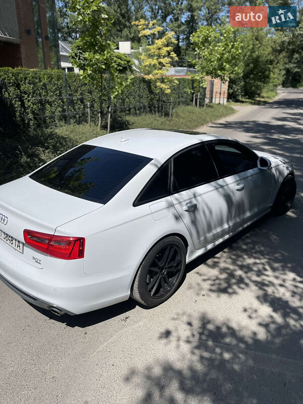 Седан Audi A6 2013 в Чернівцях
