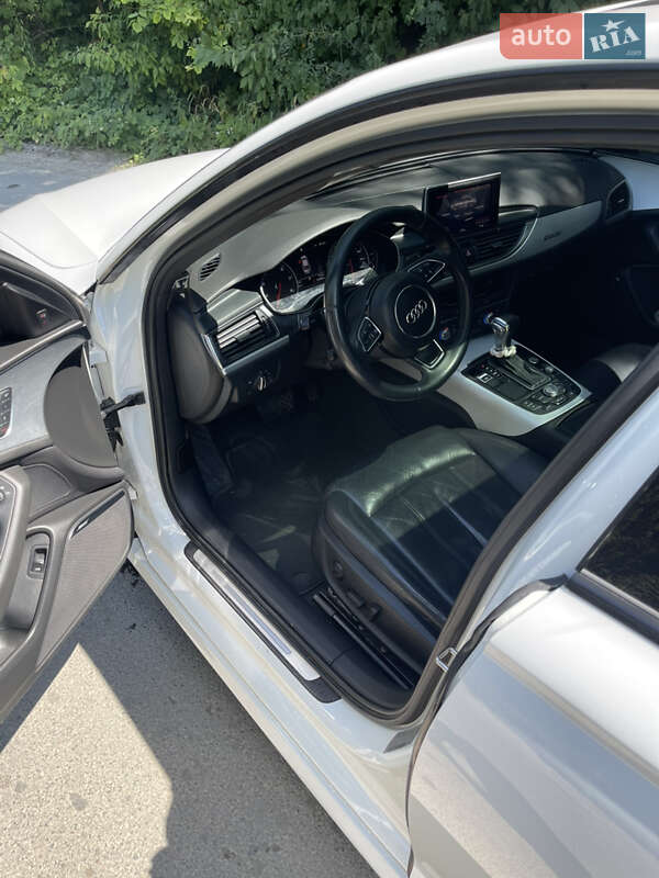Седан Audi A6 2013 в Чернівцях