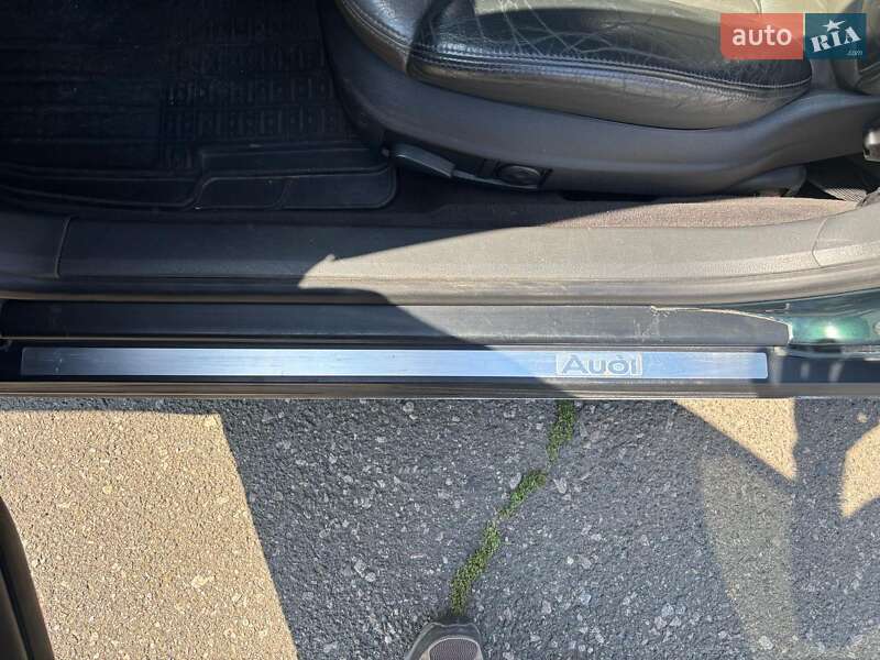 Седан Audi A6 1999 в Сарнах