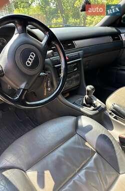 Седан Audi A6 1999 в 
